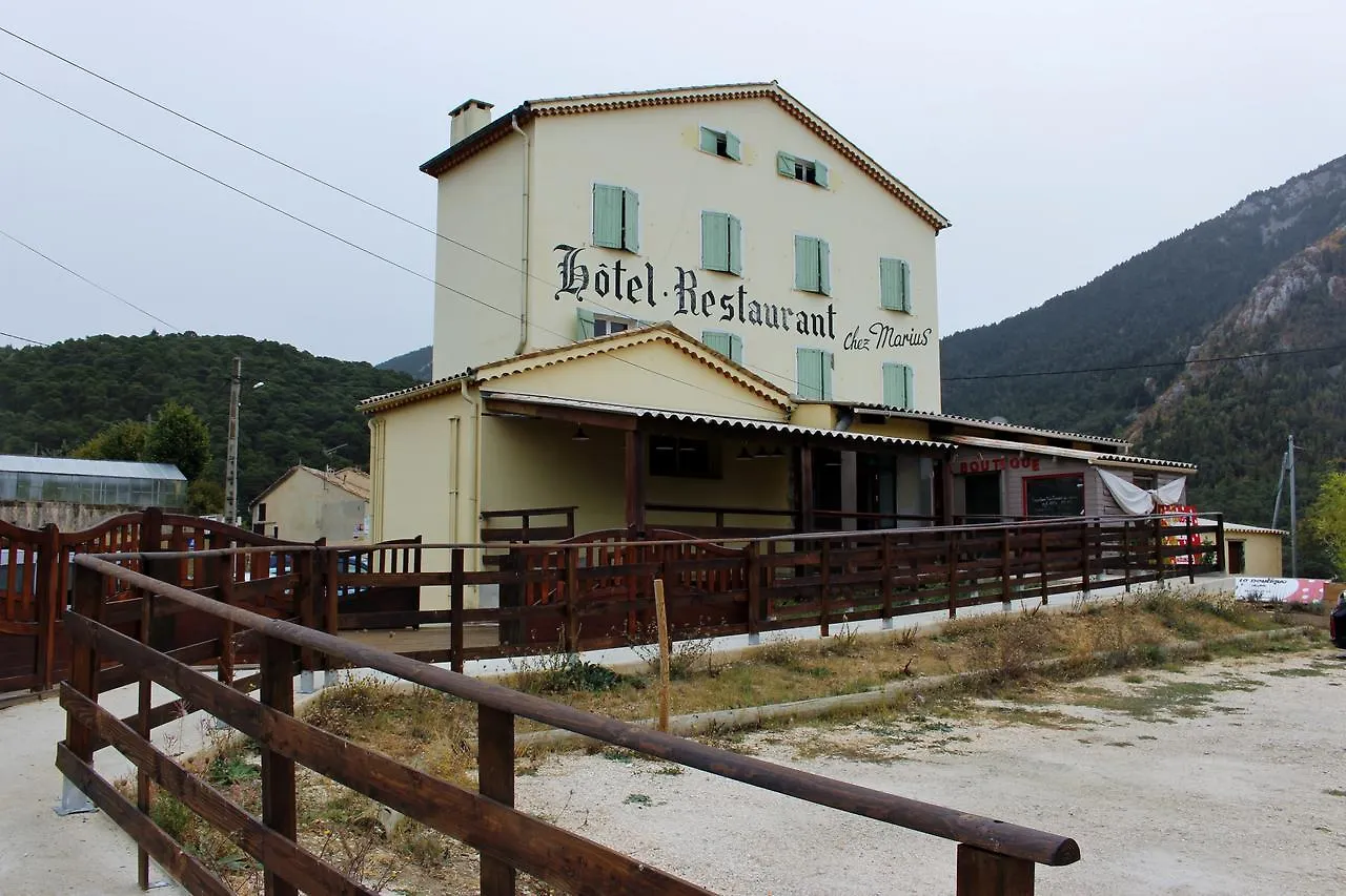 Chez Marius Bed & Breakfast Seranon