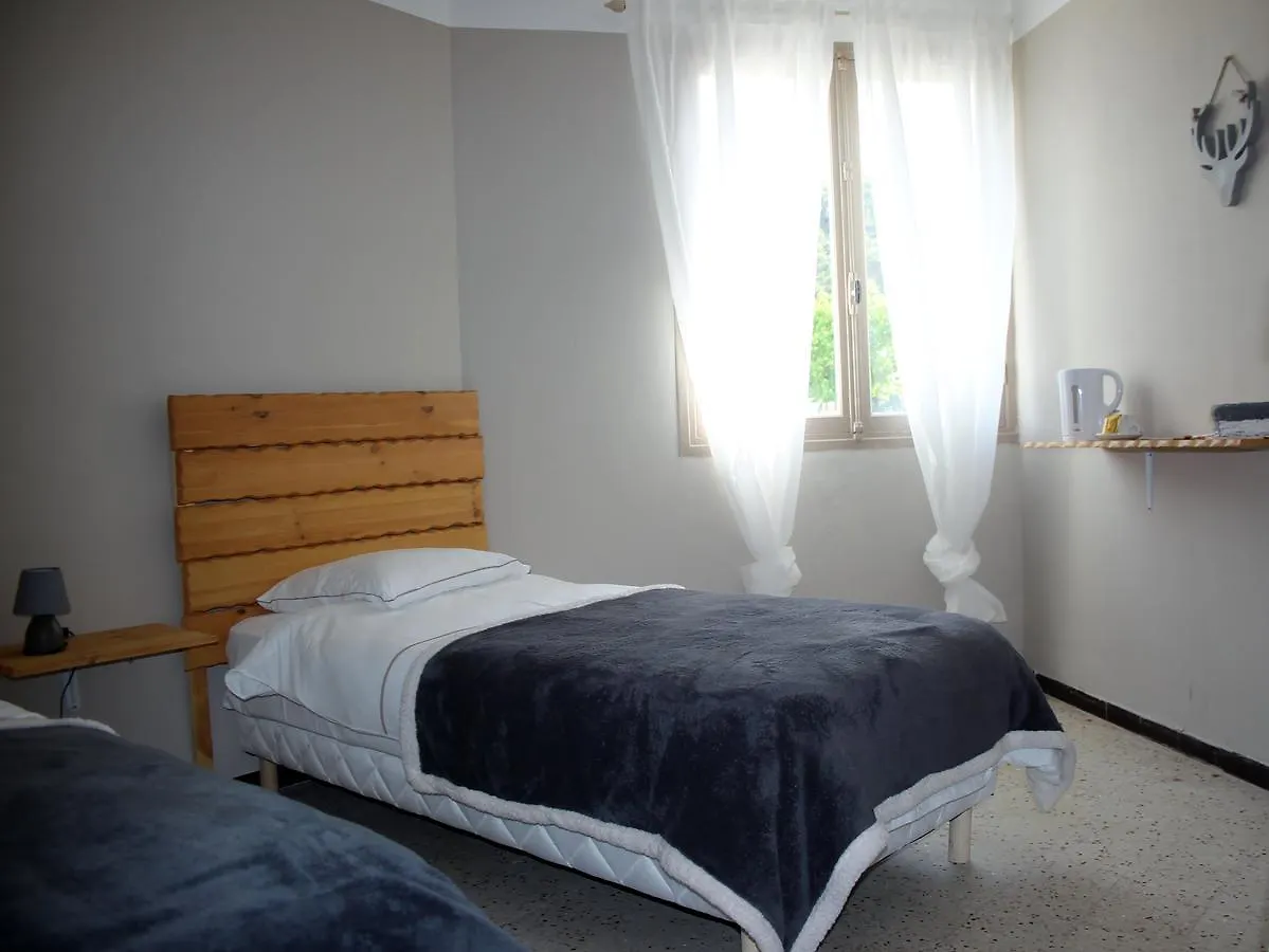 Chez Marius Bed & Breakfast Seranon